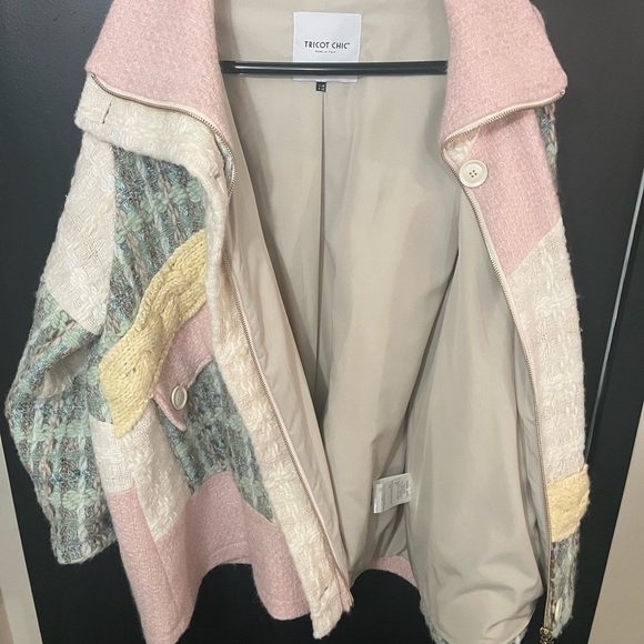 Tricot Chic Jacket. - Picture 16 of 16